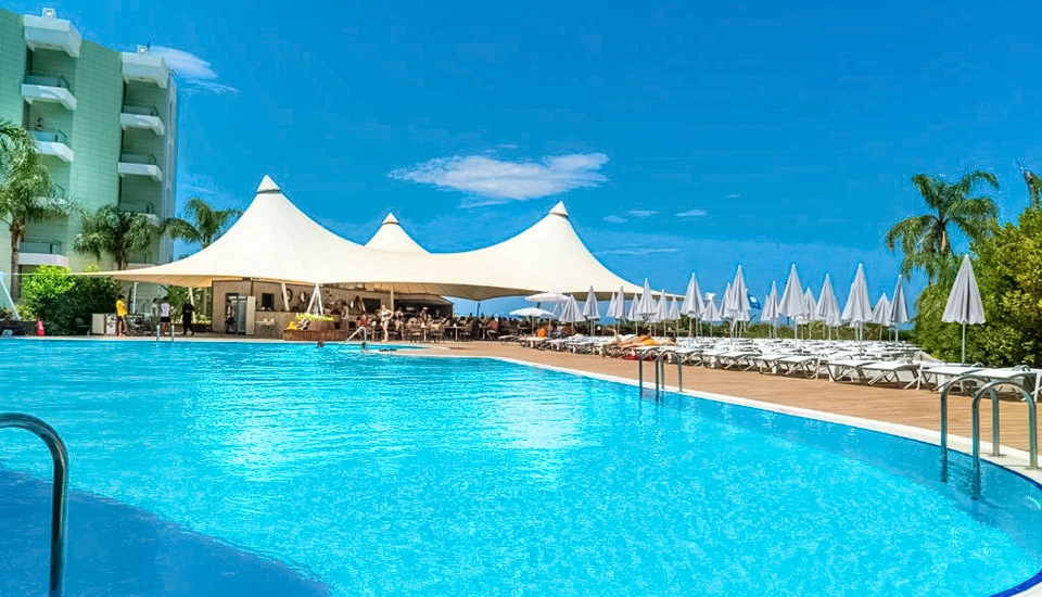 هتل گرند بلیش کوش آداسی